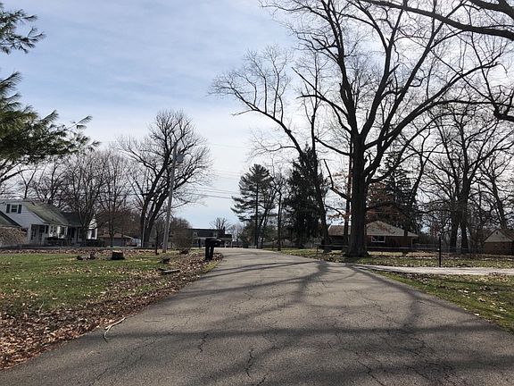 5th image of 903 Oakland Dr