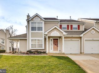 6702 Normandy Dr, Mount Laurel, NJ 08054