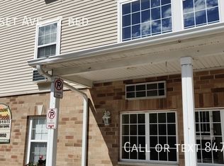 3014 Sunset Ave, Waukegan, IL 60087