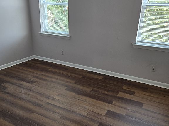 5th image of 1816 W Ontario St