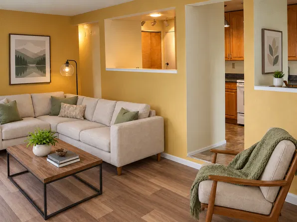 18100 15th Ave NE Unit C318, Shoreline, WA 98155