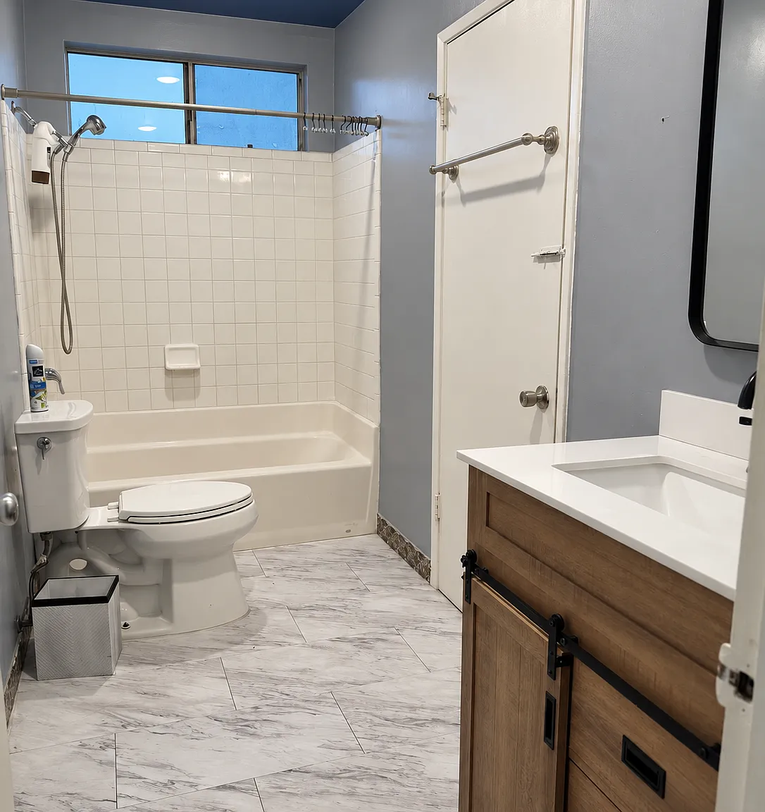 2 bed, 700 sqft, $2,300 — Photo 3