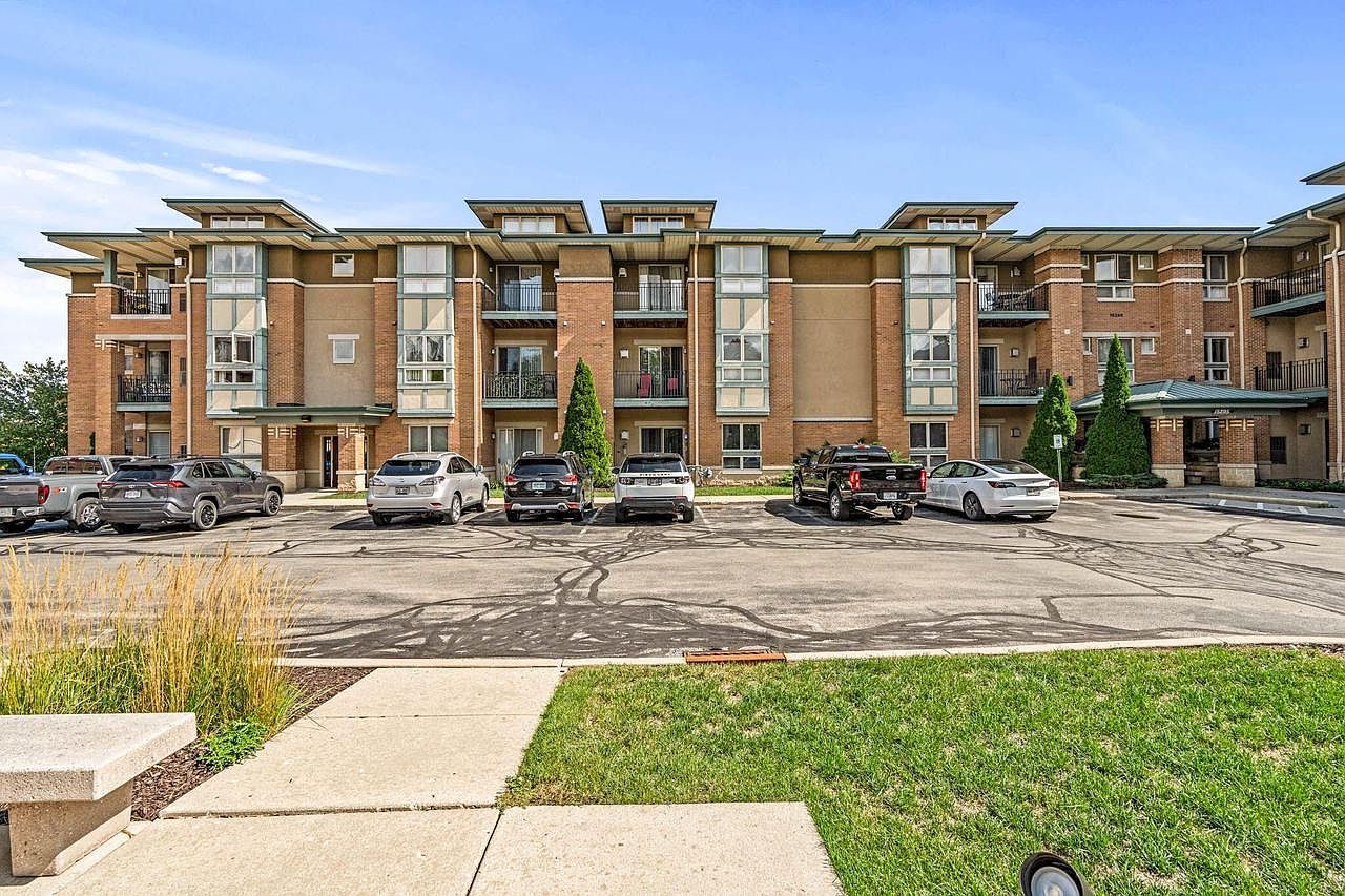 15295 West Library LANE UNIT 105, New Berlin, WI 53151 Zillow