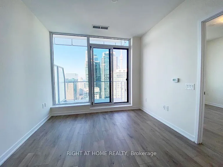 28 Freeland St #3403 — Photo 4