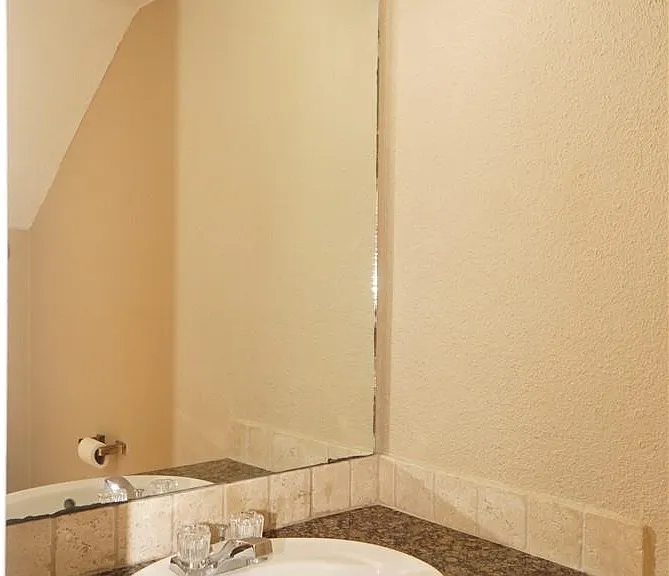 6525 Hart Ln — Photo 8