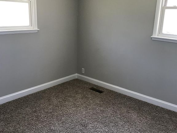 5th image of 713 Kent Dr APT B