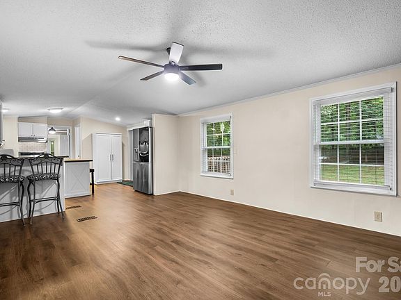 4th image of 4838 Lakota Way Rd