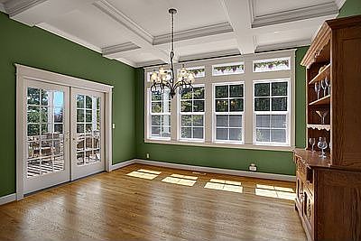 3rd image of 20692 Mainland View Ln NE