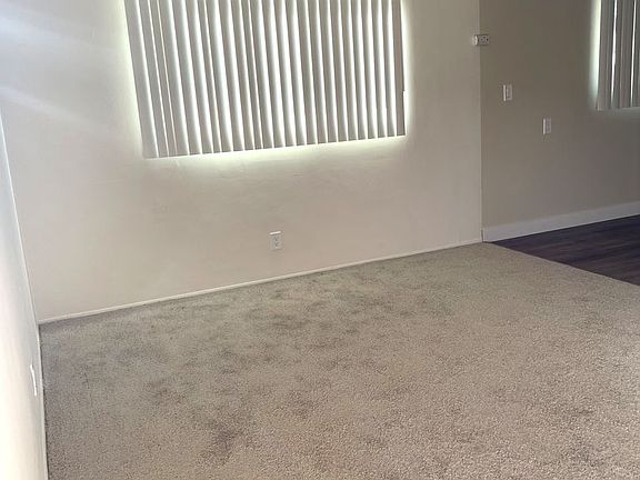 2nd image of 2638 Linden Ave #4