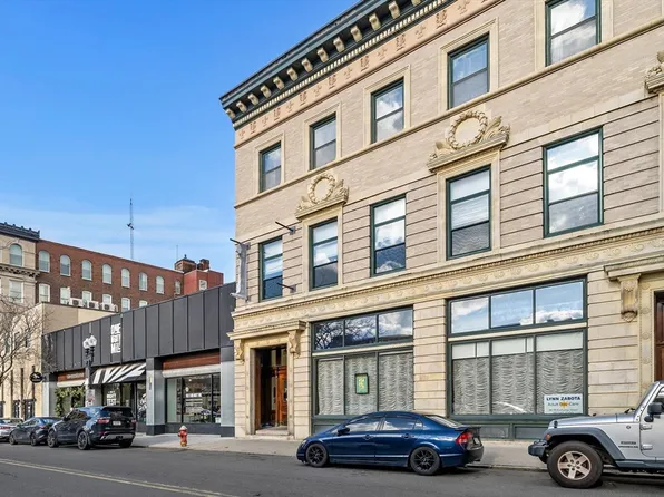 70 Exchange St APT 206, Lynn, MA 01901