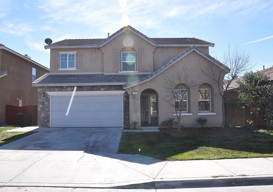 1st image of 772 Melville Ave