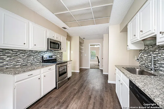 1819 Babcock Rd #704 — Photo 8