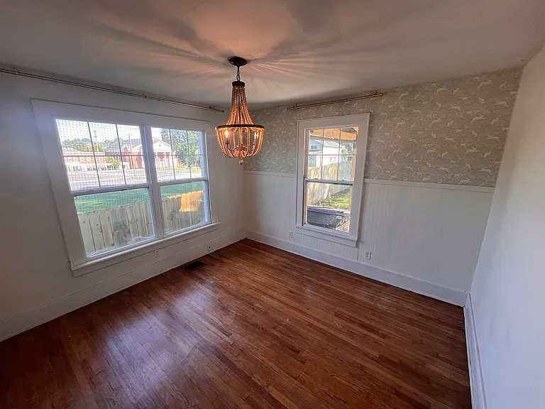 4010 Albemarle Ave — Photo 29