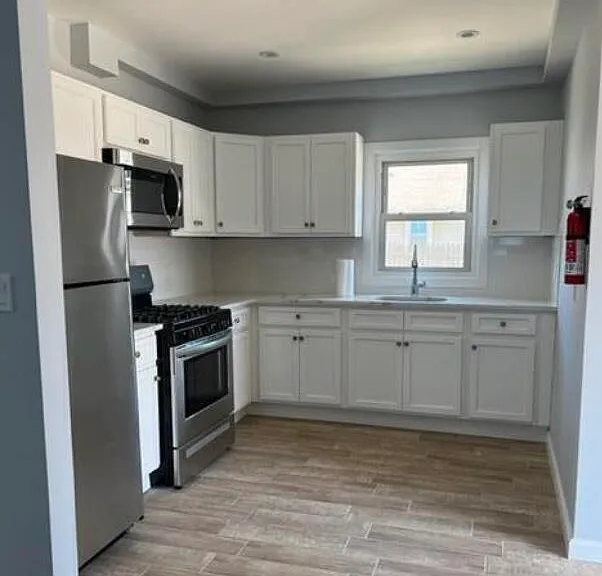 78 Manning Pl — Photo 6