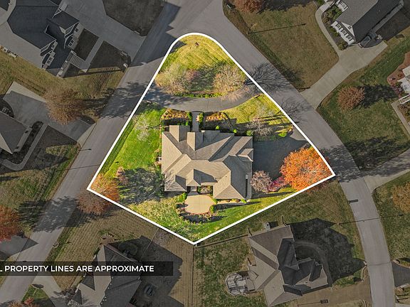 3rd image of 205 Lewis Bridge Way