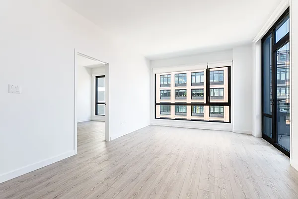 Rented by MNS | media 12