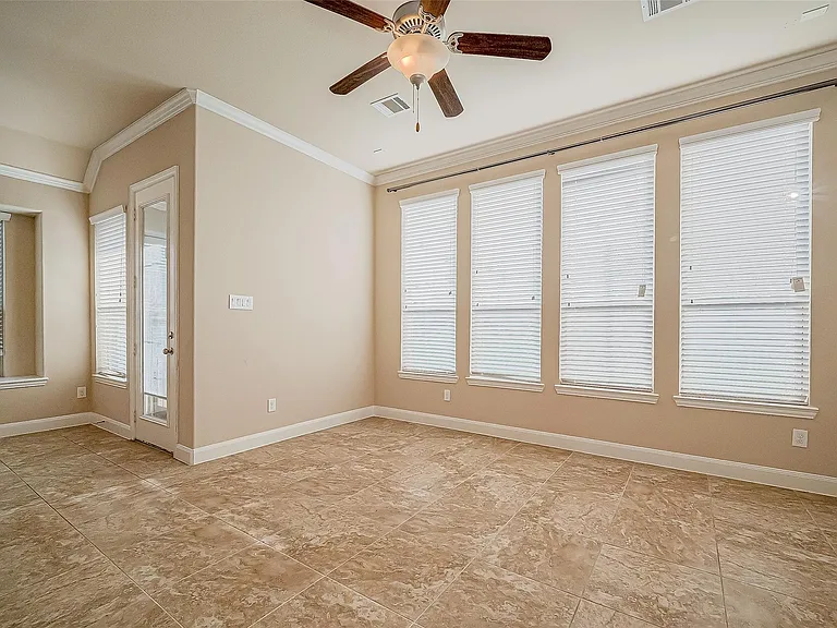 10839 Paula Bluff Ln — Photo 13
