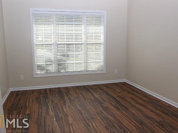 3rd image of 768 Harvest Brook Dr