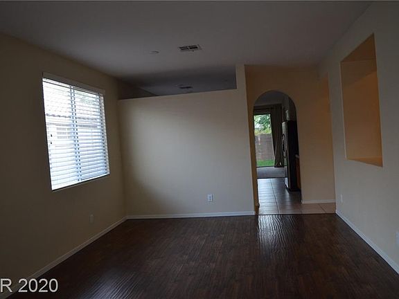 3rd image of 10211 Wood Work Ln