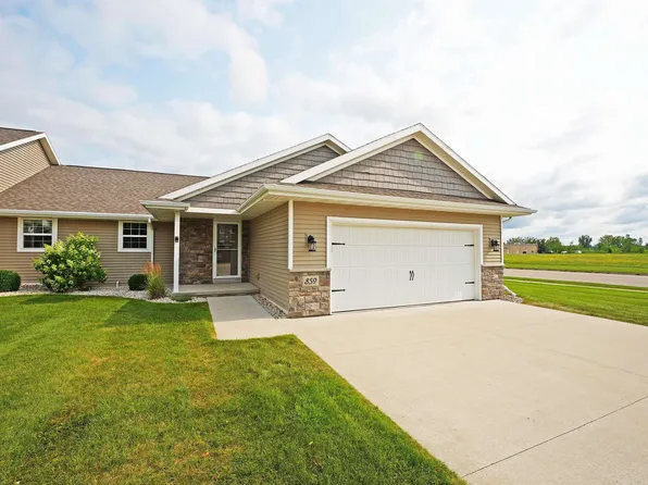859 Sharon Ln, Pulaski, WI 54162