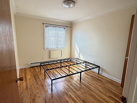 3rd image of 3416 150th St Floor 1