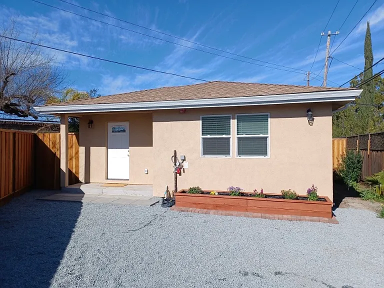 1725 Pope Ct #B — Photo 1
