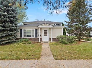 1515 Quaker Ln #121-A, Prospect Heights, IL 60070