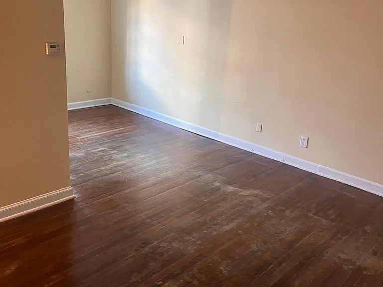 1743 Greenview Cir — Photo 9