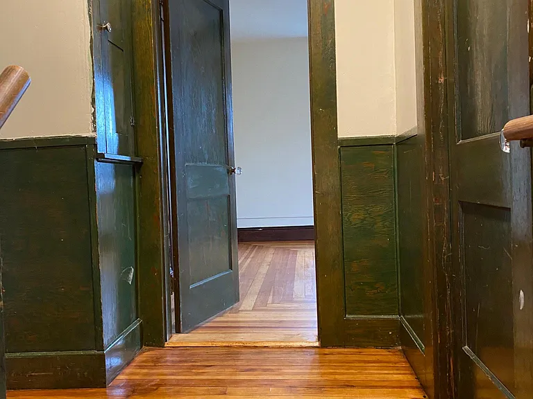 55 Gough Ave #2 — Photo 8