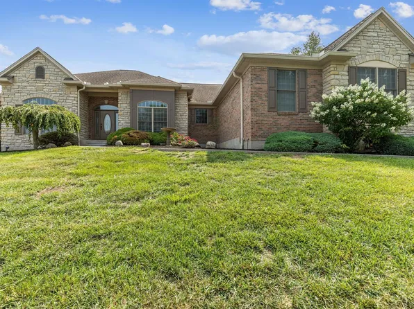 6104 Rose Petal Dr, Cincinnati, OH 45247