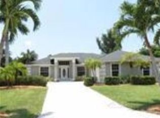 210 Pinehurst Cir, Naples, FL 34113