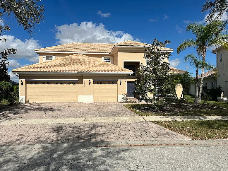 3772 Eagle Isle Cir