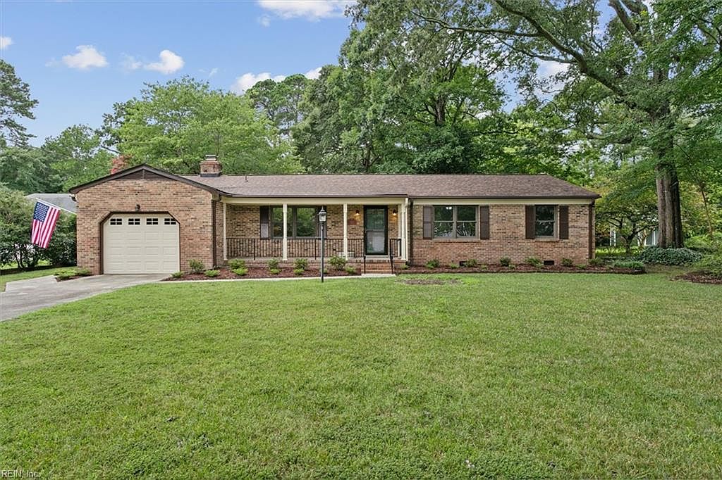303 Old Lakeside Dr, Yorktown, VA 23692 MLS 10543128 Zillow