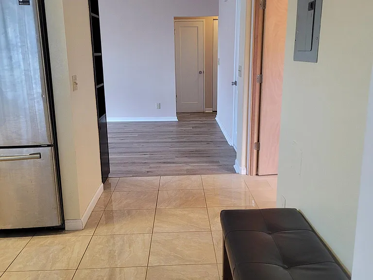 2407A Saint Louis Dr — Photo 2
