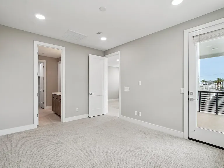 Pasadena Townhomes — Photo 22