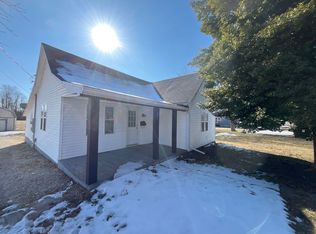 708 E North St, Eldon, MO 65026