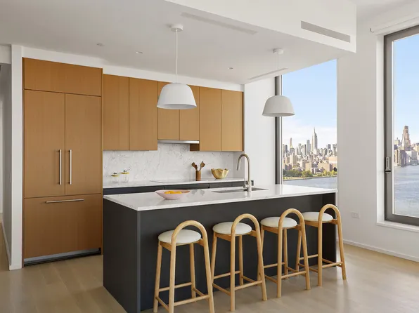 8 South 4th Street image 3 of 27