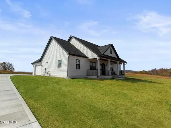 225 Sam & Maria Way, La Follette, TN 37766