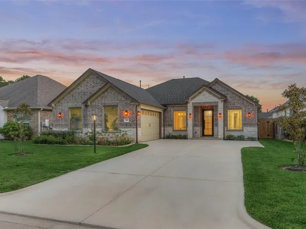 154 Wyndemere Dr, Montgomery, TX 77356