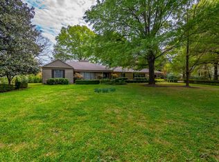 101 E Hills Ter, Dickson, TN 37055