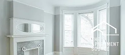 10 W Chestnut St #4 — Photo 1