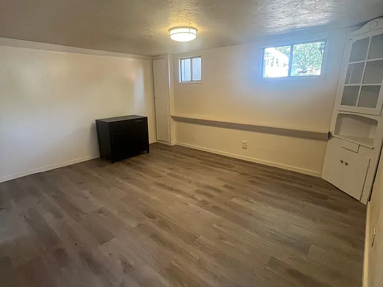 430 W 12th Ave #5 — Photo 1