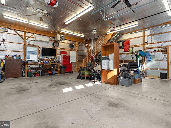 4th image of 1242 Delmont Rd