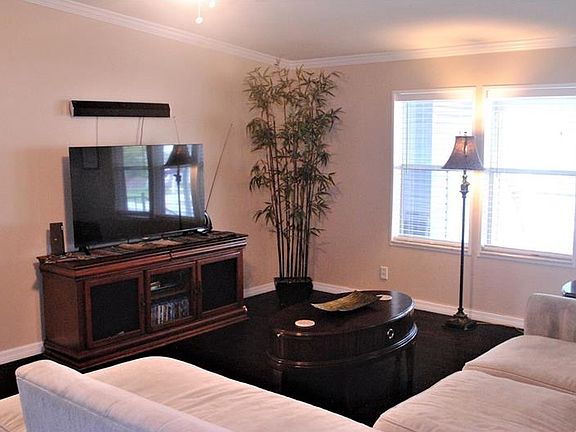 3rd image of 8476 Fantasia Park Way