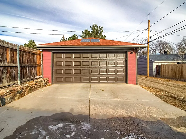 1178 Alton St — Photo 28