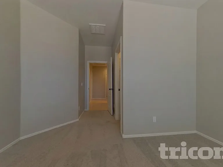 17350 W Woodlands Ave — Photo 7