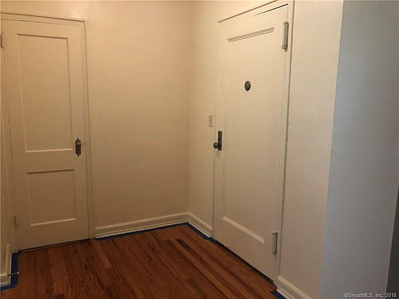 3rd image of 134 Woodside Grn APT 3A