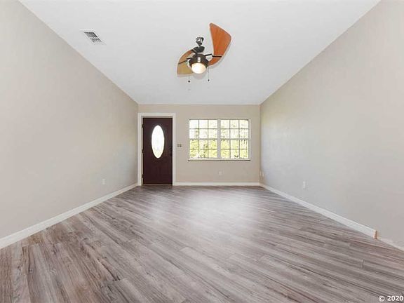 3rd image of 5590 NE 167th Ct