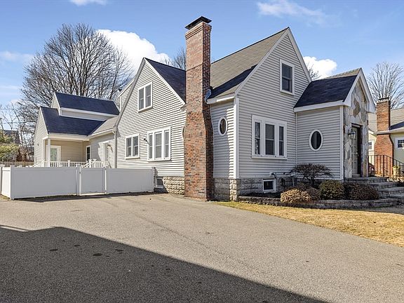 2nd image of 130 Crafts St #130