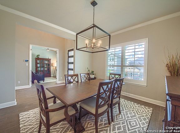 5th image of 3715 Las Casitas